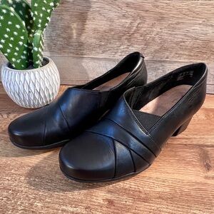 Clarks Unstructured Black Leather Comfort Block Heels Work Shoes Size 6.5‎